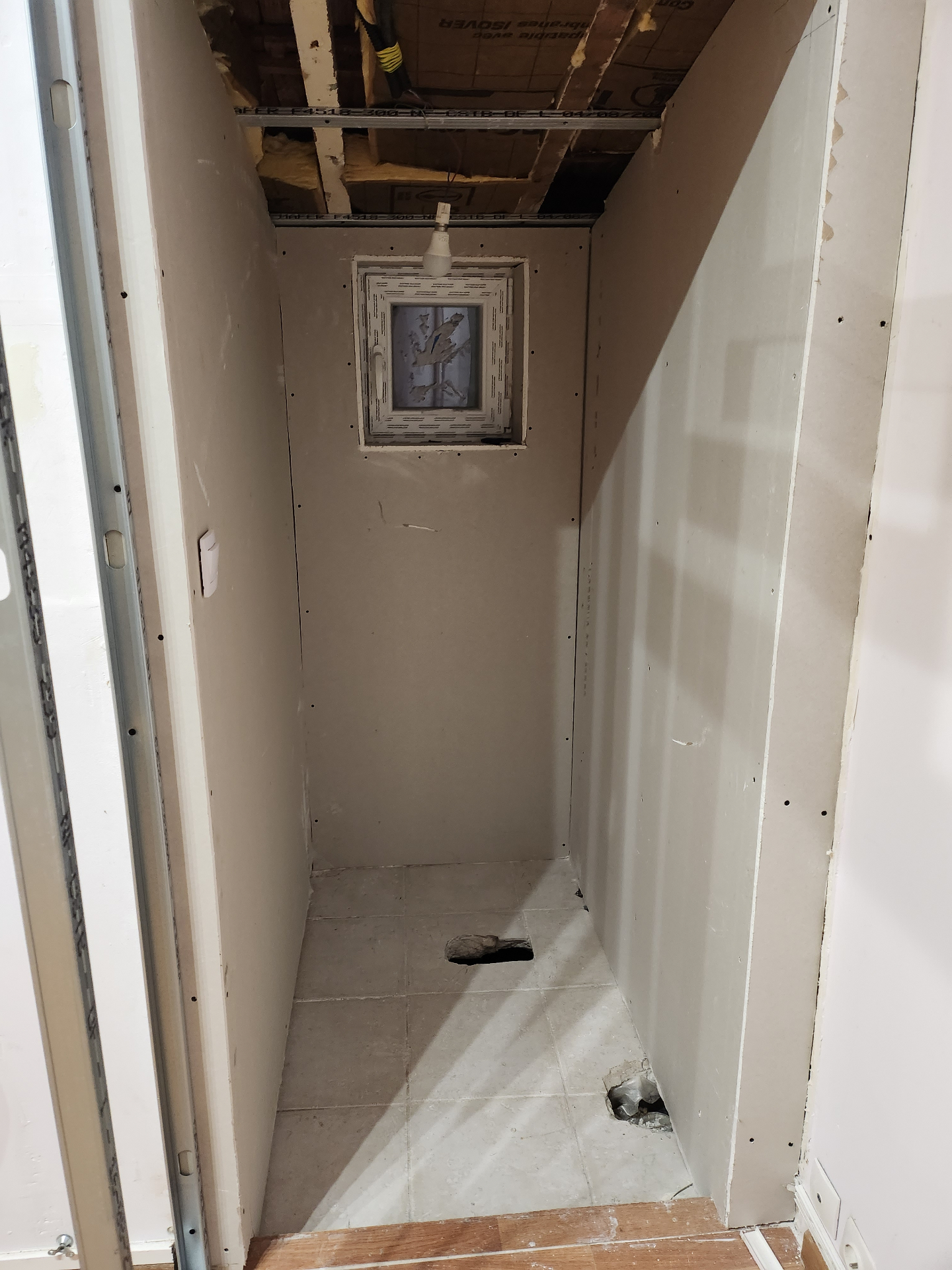 Rénovation WC — placo et préparation